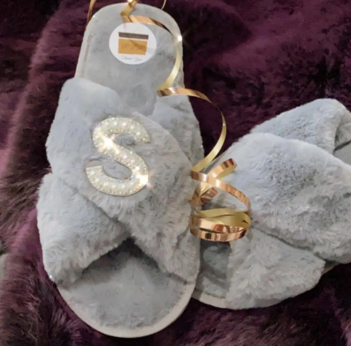 Customised Grey Faux Fur ‘ 𝓕𝓻𝓪𝓷𝓴𝓲𝓮‘ Slippers.